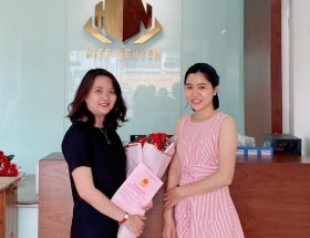 Cư dân dự án Chung cư Phú Gia nhận bàn giao Giấy Chứng Nhận