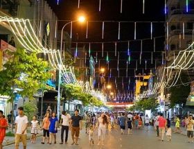 Tp. HCM tạm dừng đầu tư các dự án nhà ở mới ở khu vực quận 1 , quận 3 