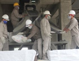 Lượng xi măng tiêu thụ trong 4 tháng đầu năm 2019 tăng 8% so với cùng kỳ